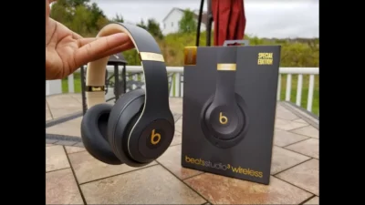 Beats Studio 3 Bluetooth Headphone - Black - Image 5